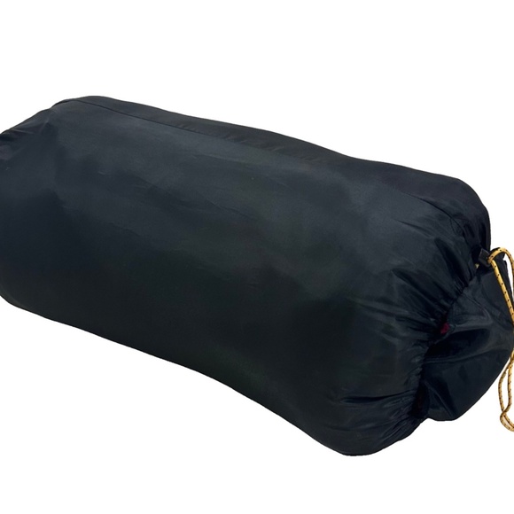 Kelty Mistral Sleeping Bag: 20F Synthetic Regular Right Zip Red/Gray VGC; in bag - Picture 9 of 11